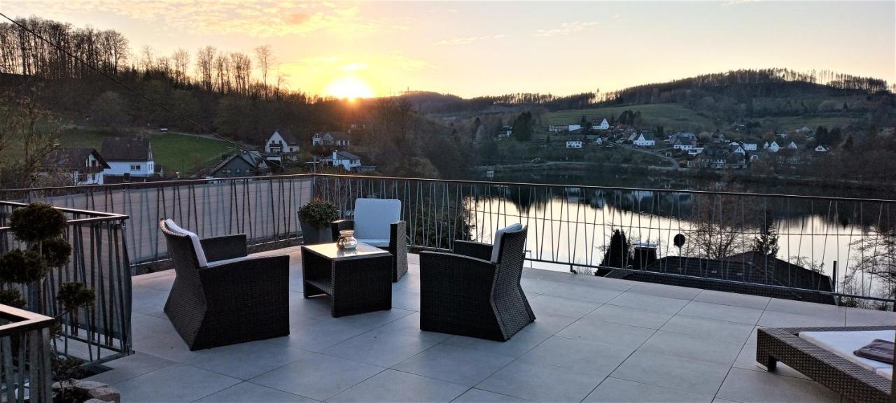 Seeblick-Ferienwohnung Im "Ferienhaus Agger-Blick" Mit Traumhafter Sonnen-Terrasse, Sauna, E-Kamin & Kajak Гумерсбах Екстериор снимка